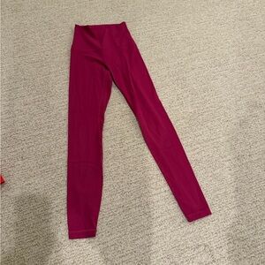 Lululemon SHR magenta leggings, size 4. Excellent condition.